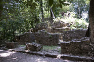 Group C at Palenque Ruins - palenque mayan ruins,palenque mayan temple,mayan temple pictures,mayan ruins photos